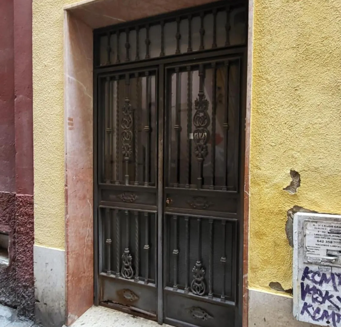 Rentalsevilla En La Plaza Del Salvador Sevilla